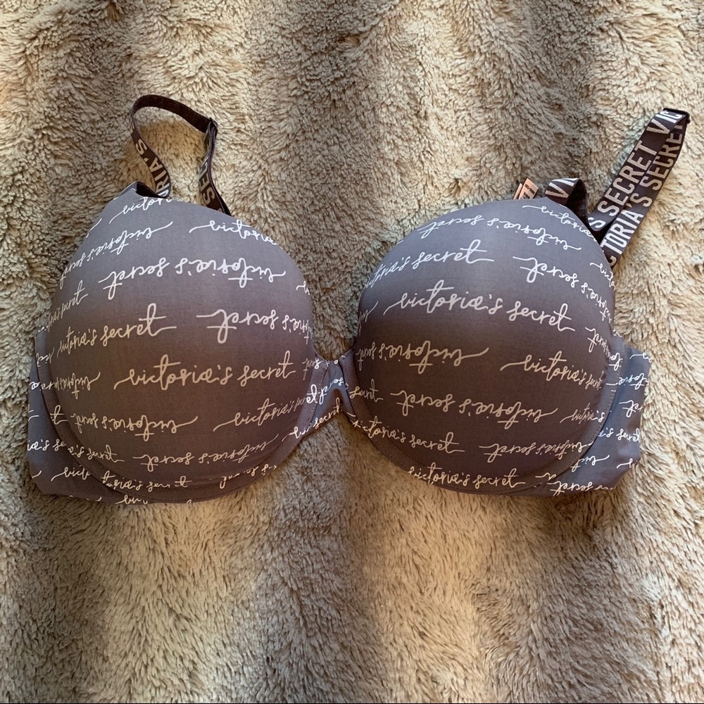 Victoria’s Secret  38DD